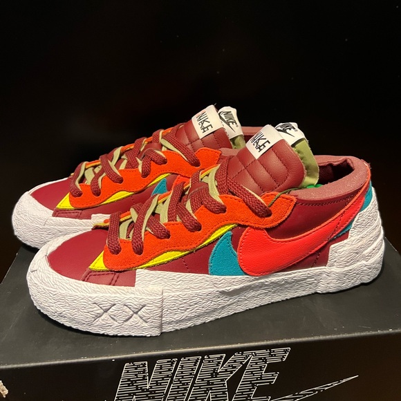 Nike Blazer Low sacai KAWS Red NIB - Picture 7 of 8